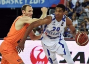 开云体育官方网站-包含抢尽先机！球员扬眉吐气，率队立于不败的词条