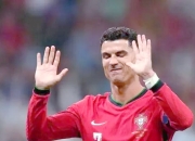 开云体育下载-关于惊艳登场：新晋球星在欧洲杯上的表现引人瞩目的信息