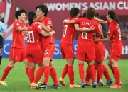 开云平台-包含联赛冠军争夺战：女子足球队间巅峰对决的词条