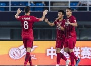 开云体育APP下载-上港新援表现抢眼，立即融入球队的简单介绍