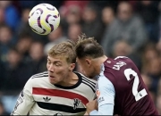 开云体育平台APP-曼联主场爆冷负于维拉，备受挫折