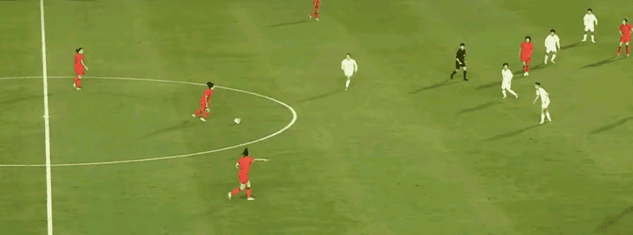 精准射门!女足运动员遥远击中球门,好球尽数的简单介绍 精准射门!女足运动员遥远击中球门,好球尽数的简单介绍