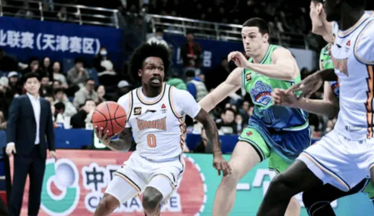 包含外援大放异彩,助球队实现逆转胜利的词条 包含外援大放异彩,助球队实现逆转胜利的词条