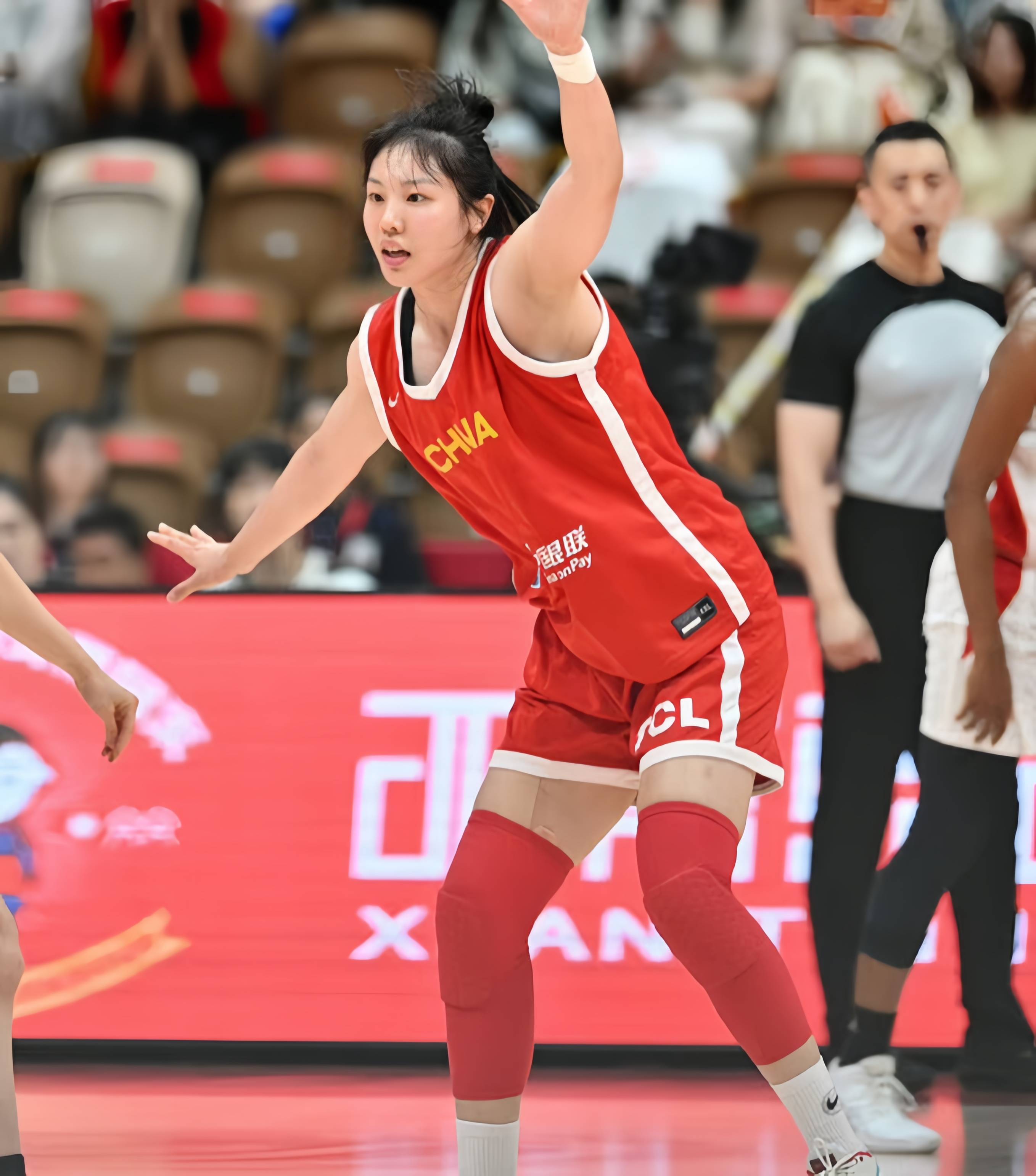 乌克兰女篮队员克服困难,迎战强手 乌克兰女篮队员克服困难,迎战强手