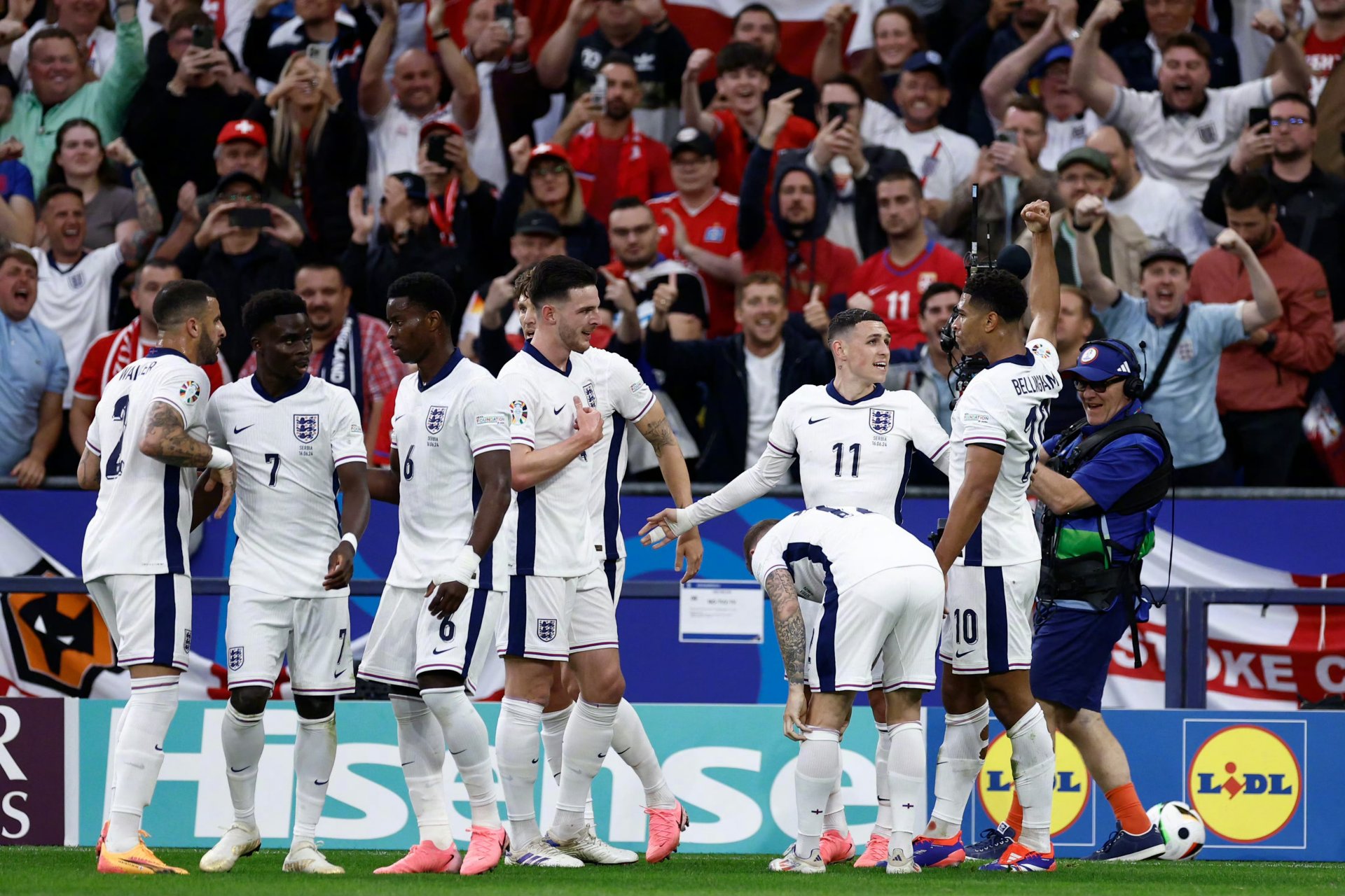 塞尔维亚队在关键比赛中取胜,锁定欧洲杯资格的简单介绍 塞尔维亚队在关键比赛中取胜,锁定欧洲杯资格的简单介绍