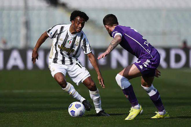 包含纳乔岁新星破门,尤文图斯击败佛罗伦萨的词条 包含纳乔岁新星破门,尤文图斯击败佛罗伦萨的词条