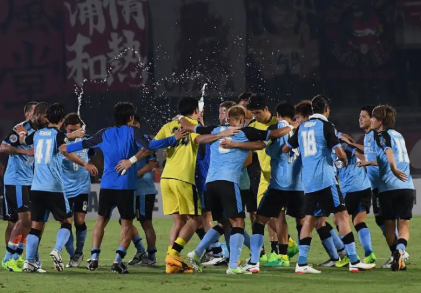 新加坡球队士气高昂,备战亚冠比赛的简单介绍 新加坡球队士气高昂,备战亚冠比赛的简单介绍