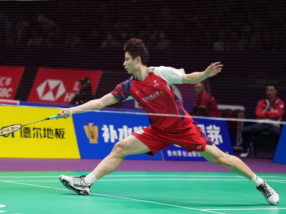 羽球对决竞技激烈,中国羽毛球队拼尽全力 羽球对决竞技激烈,中国羽毛球队拼尽全力