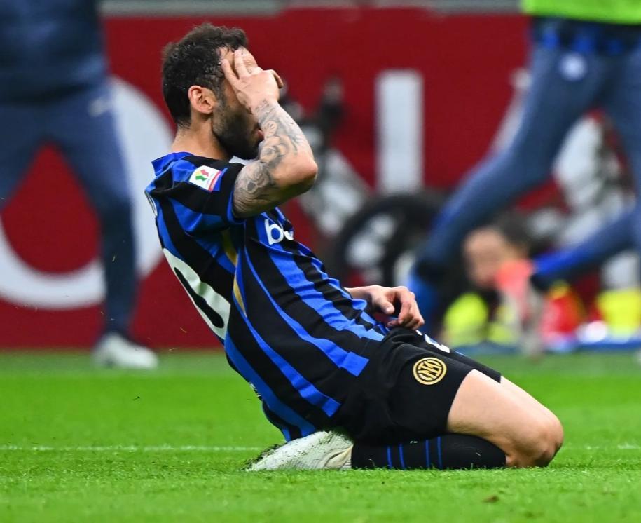 AC米兰逼平皇家巴塞罗那,双方战成-平局的简单介绍 AC米兰逼平皇家巴塞罗那,双方战成-平局的简单介绍