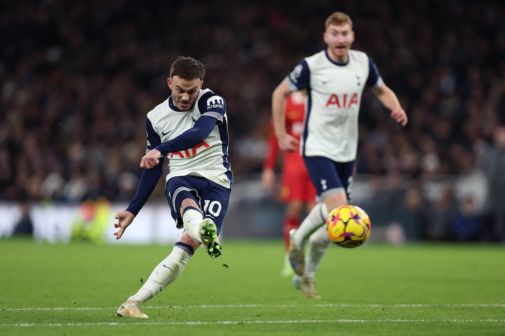 利物浦再冷胜,领跑冠军梦想 利物浦再冷胜,领跑冠军梦想