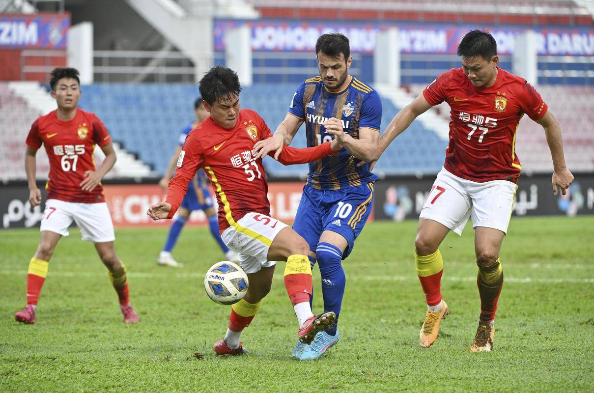 确保胜利,球队全力以赴备战决赛 确保胜利,球队全力以赴备战决赛