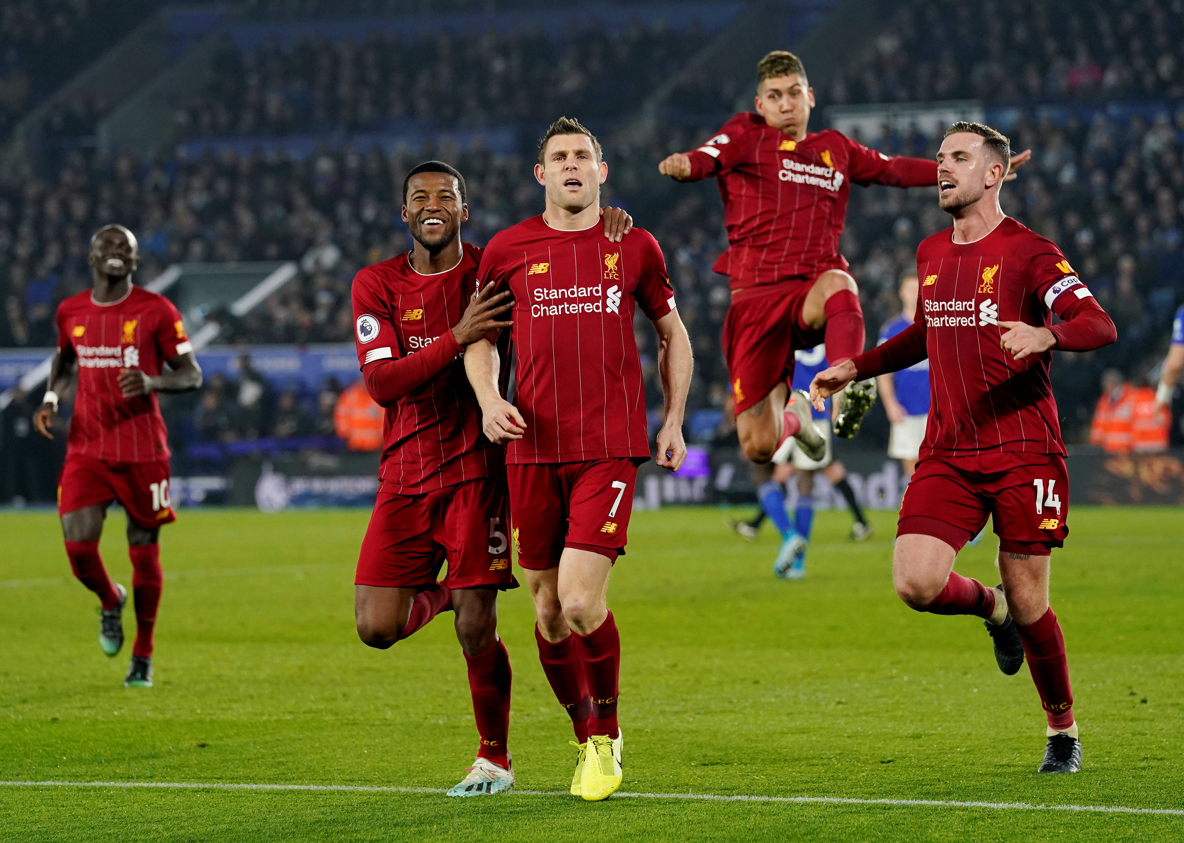 关于马赛主场告负，连续失利下滑的信息