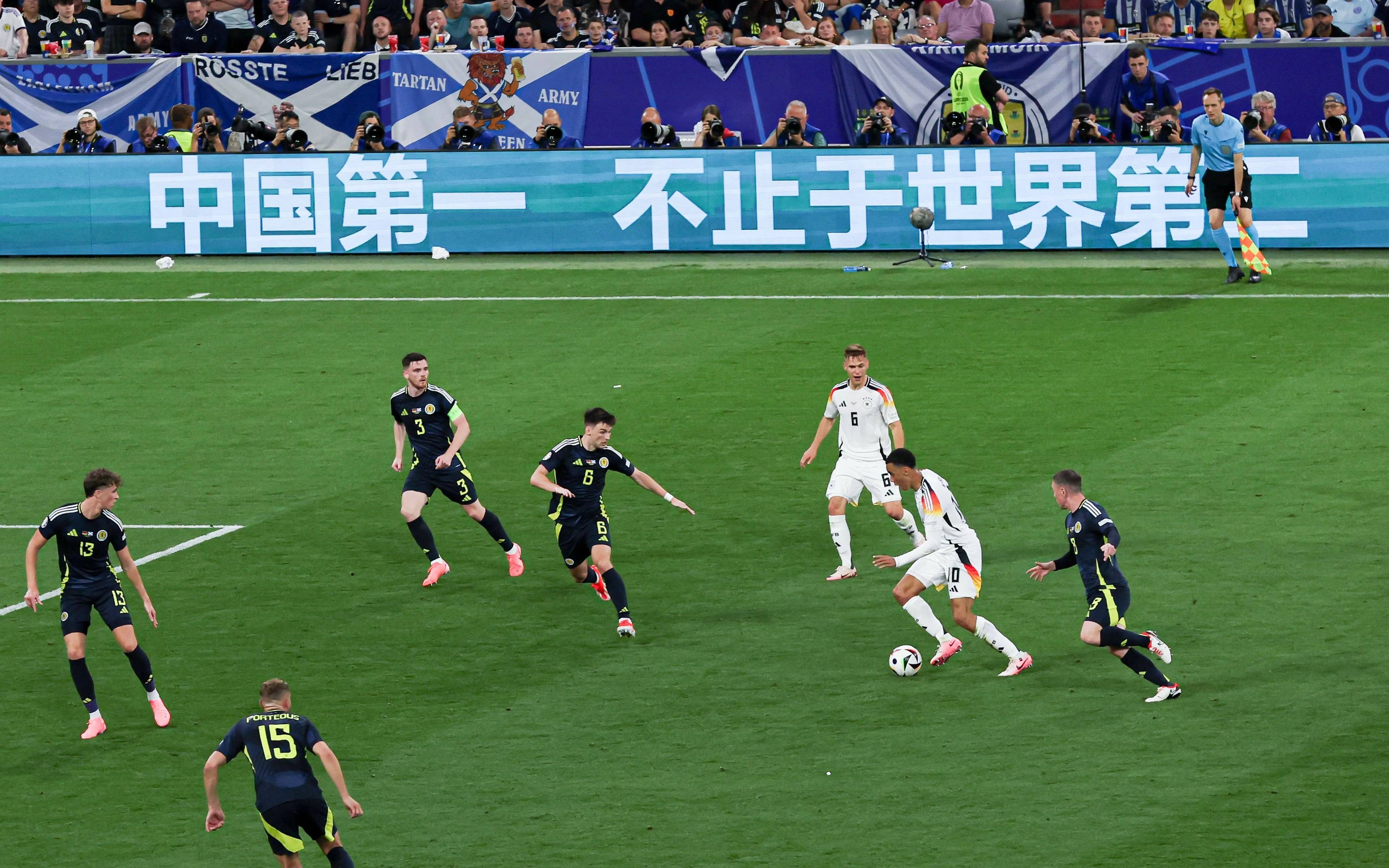 德国队主场获胜,挺进欧锦赛半决赛 德国队主场获胜,挺进欧锦赛半决赛