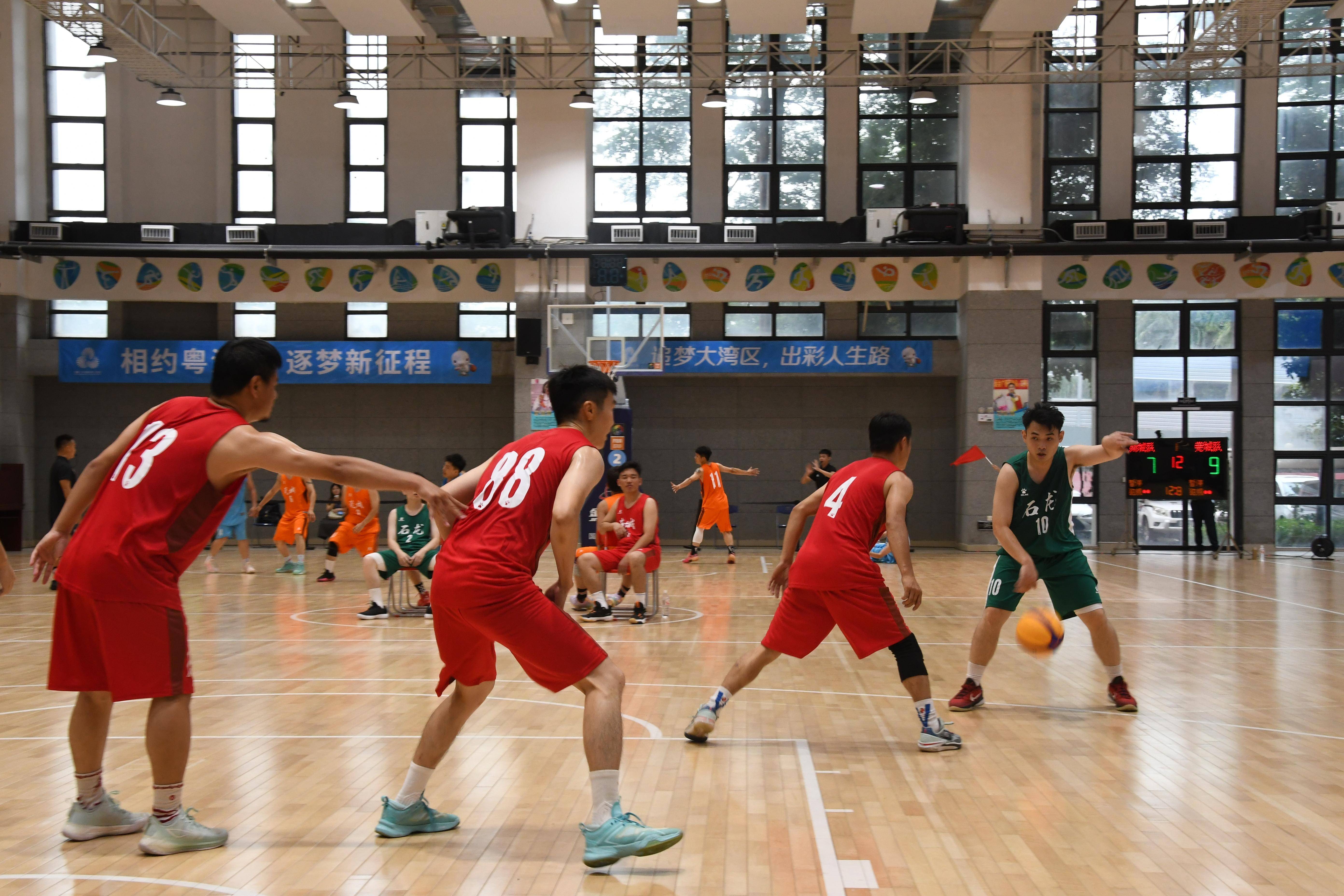 关于热血男儿！国内篮球赛事激情澎湃的信息