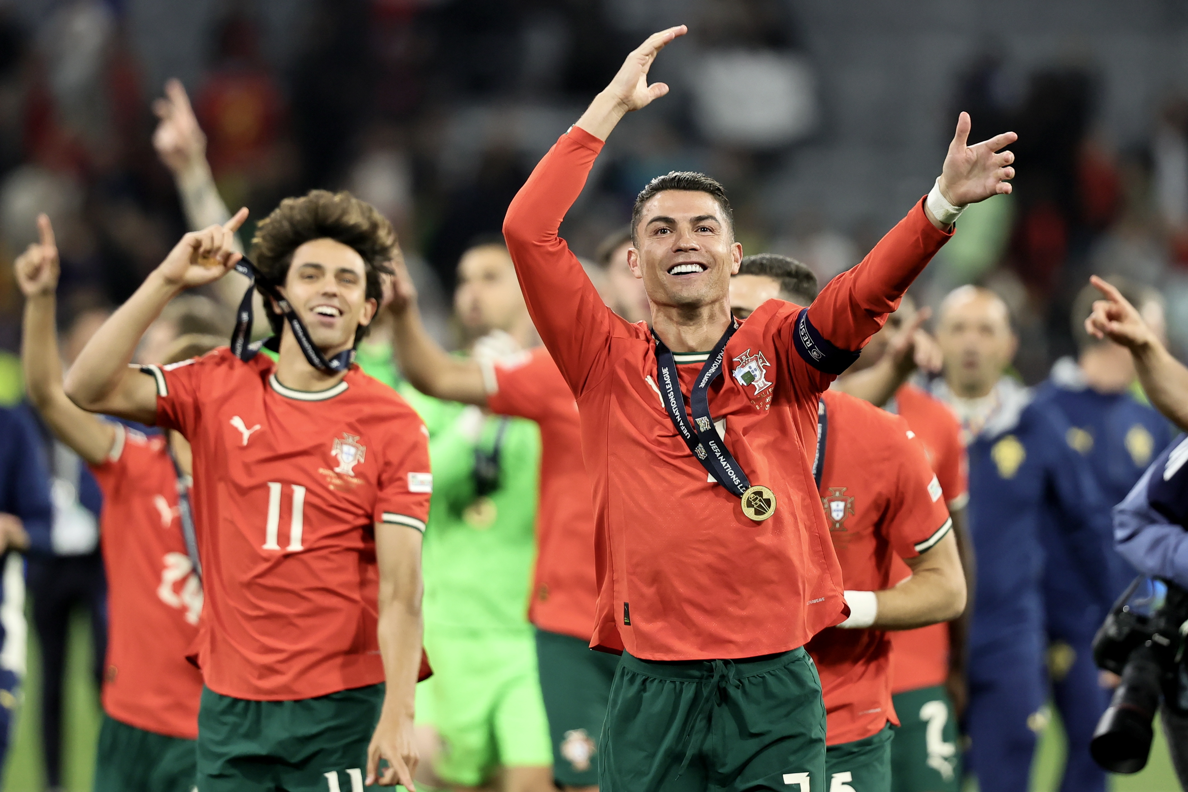 葡萄牙队小组赛取胜，闯入国际赛场淘汰赛