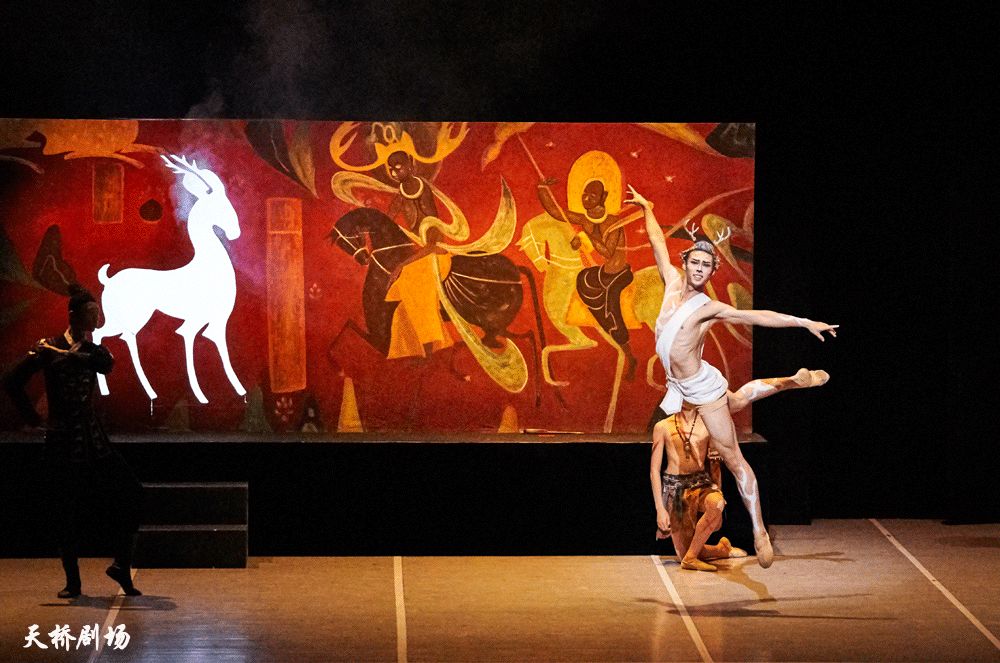 欧洲足球传奇球星再战赛场,精湛技艺引人入胜的简单介绍 欧洲足球传奇球星再战赛场,精湛技艺引人入胜的简单介绍