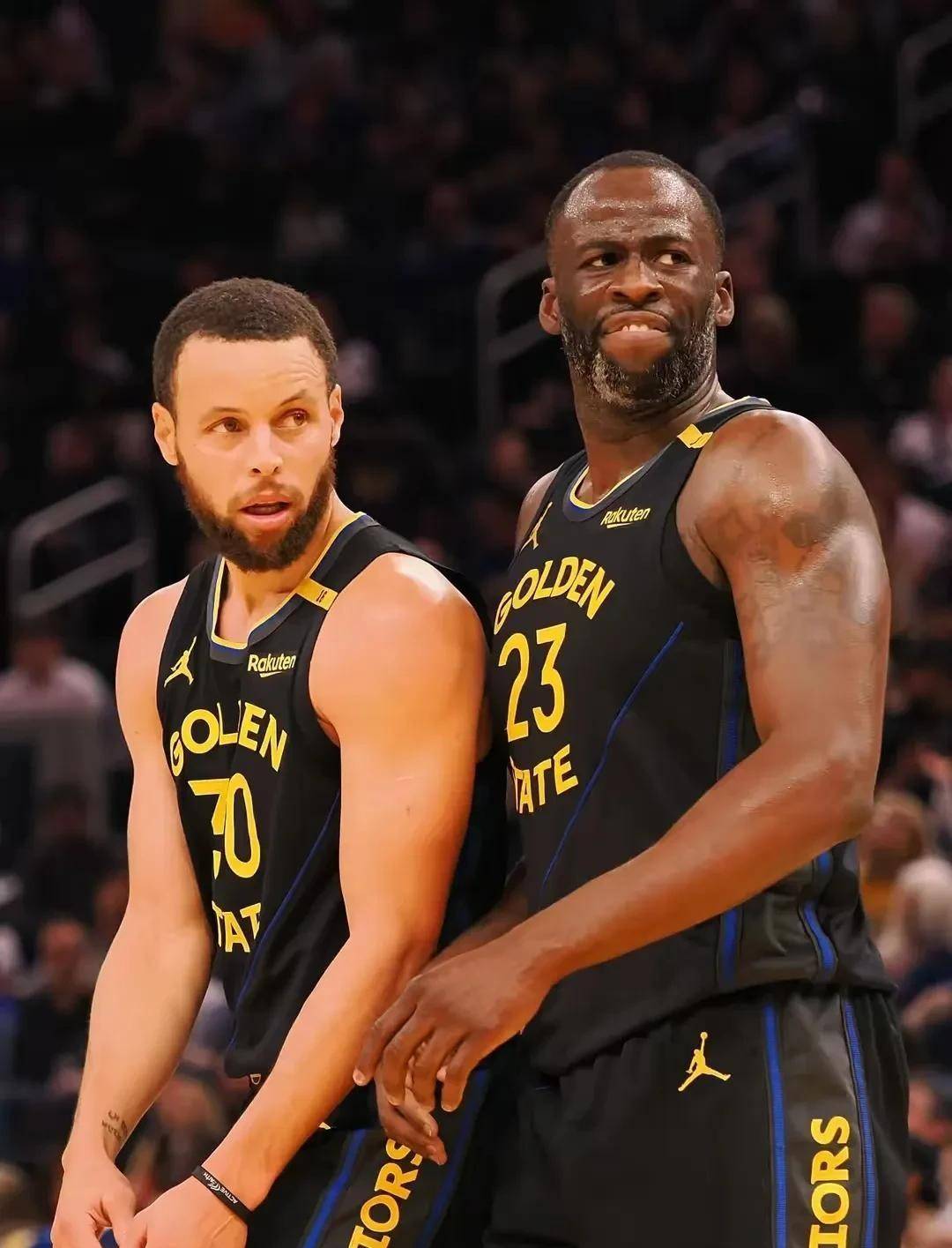 欧洲篮球顶级联赛争夺白热化,场上对决精彩纷呈 欧洲篮球顶级联赛争夺白热化,场上对决精彩纷呈