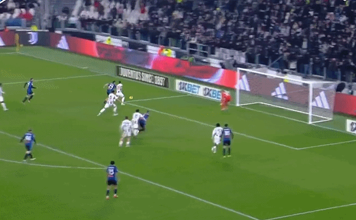 球队的表现在国际舞台上引发热议 球队的表现在国际舞台上引发热议