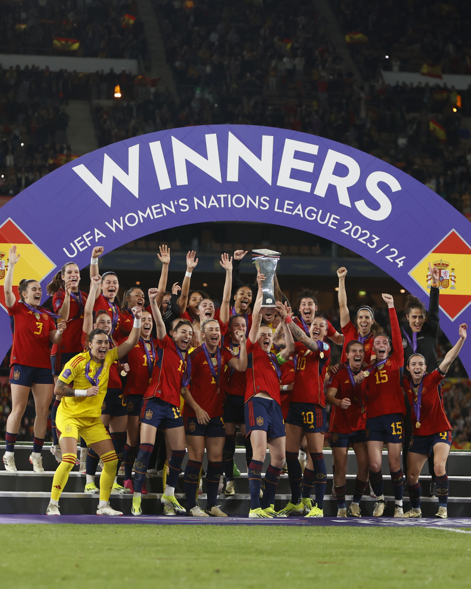 球队们将在足球比赛中向世界展现出色实力