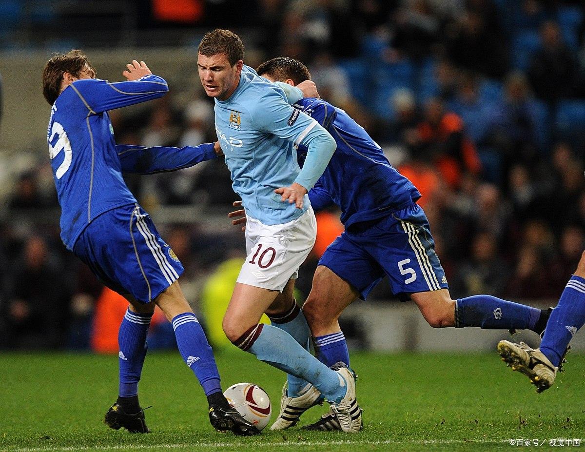 都灵中场连续进球，带领球队赢得胜利的简单介绍