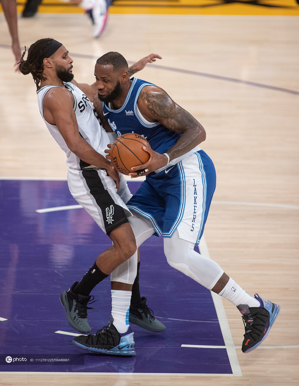 包含WBG绝杀圣安东尼奥马刺,安东尼·戴维斯团战一打五宿敌对决四强赛,引爆全场热议的词条 包含WBG绝杀圣安东尼奥马刺,安东尼·戴维斯团战一打五宿敌对决四强赛,引爆全场热议的词条