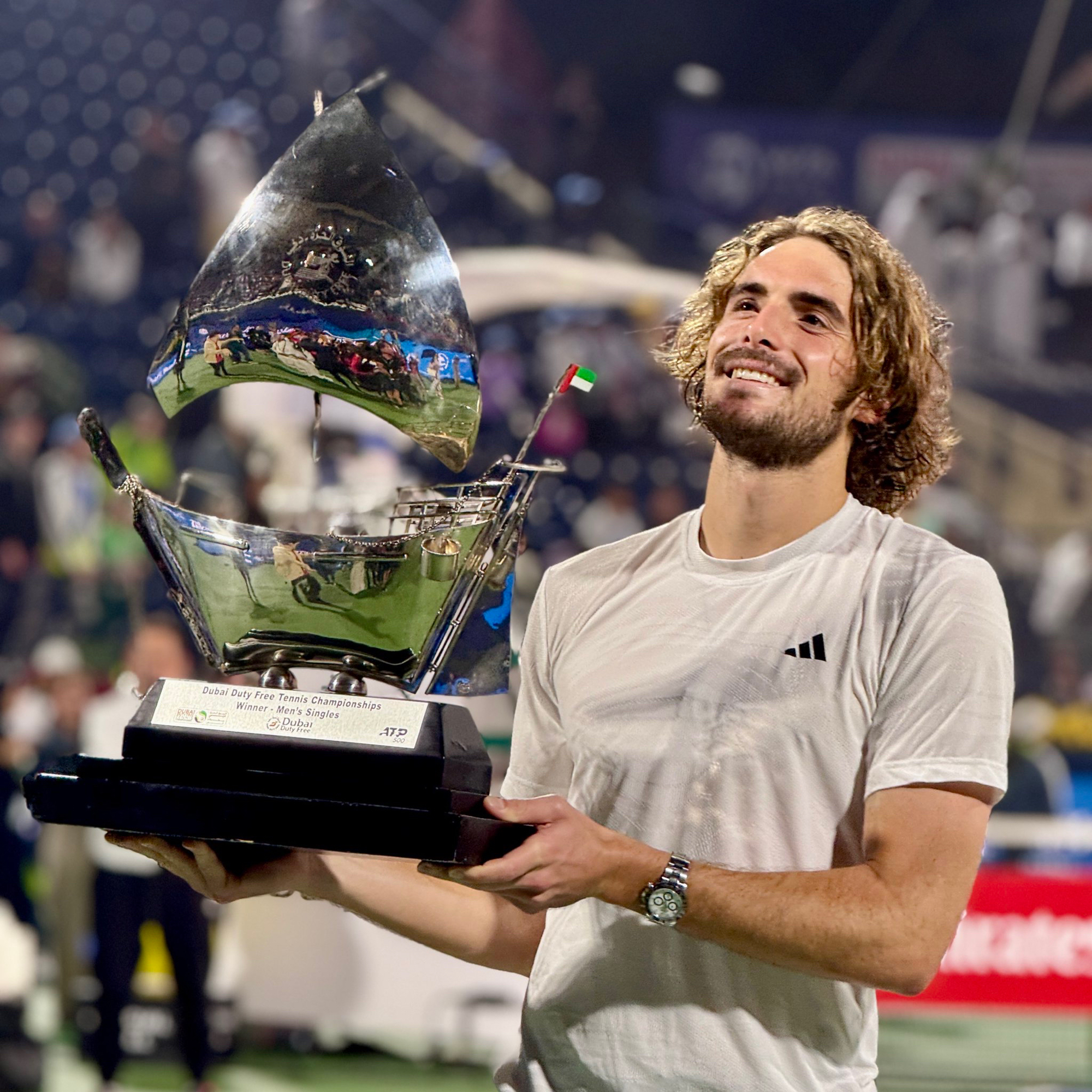 包含世界网球队轻取澳大利亚网球队,西西帕斯爆发神勇的词条 包含世界网球队轻取澳大利亚网球队,西西帕斯爆发神勇的词条